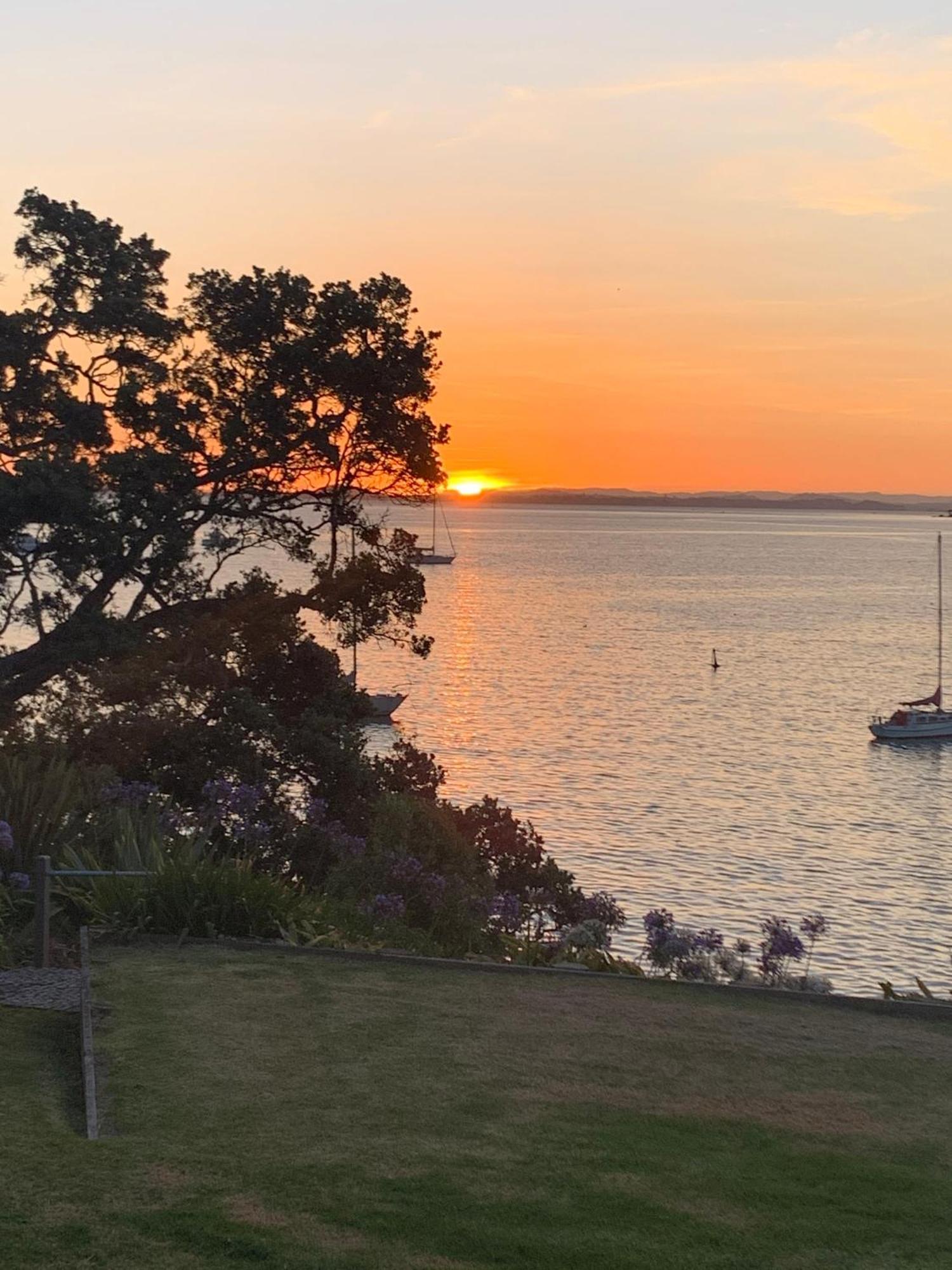 Peaceful Picnic Bay - Surfdale Holiday Home Exterior foto