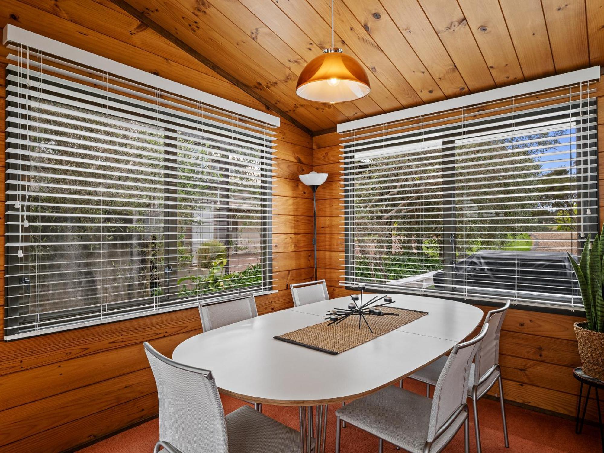 Peaceful Picnic Bay - Surfdale Holiday Home Exterior foto